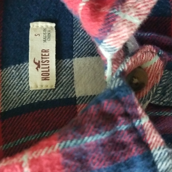 Red & blue checker pattern flannel - Great fit & look - Picture 4 of 9
